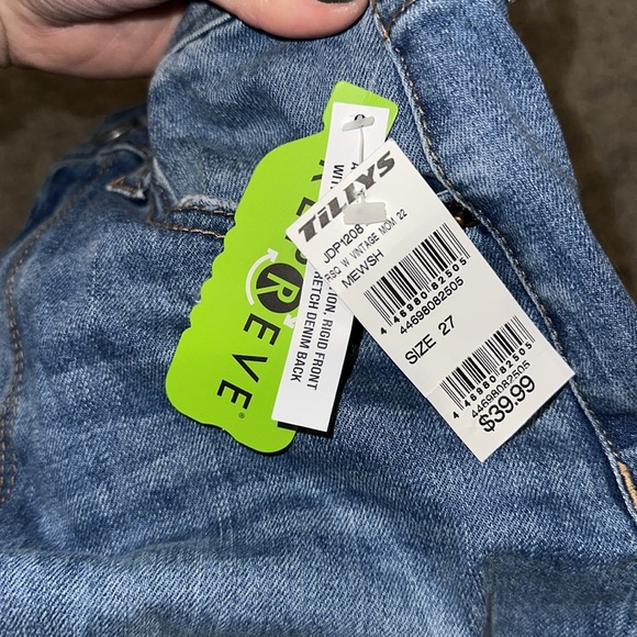 [NWT] Size 27 RSQ Vintage Mom Jeans - Picture 4 of 4